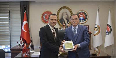Başdenetçisi Şeref Malkoç Aksaray Barosunu ziyaret etti